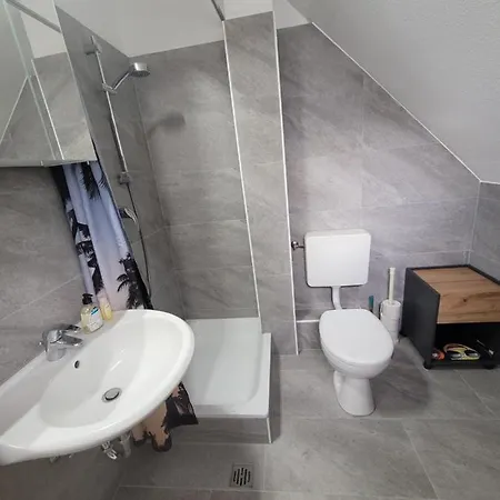 아파트 Messezimmer Am Thewissenweg *