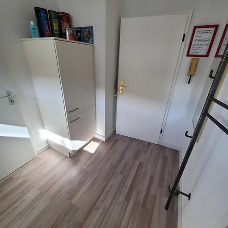 アパート Messezimmer Am Thewissenweg *