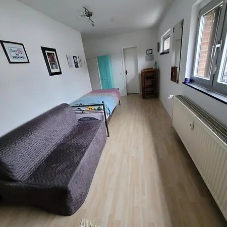 Messezimmer Am Thewissenweg デュッセルドルフ