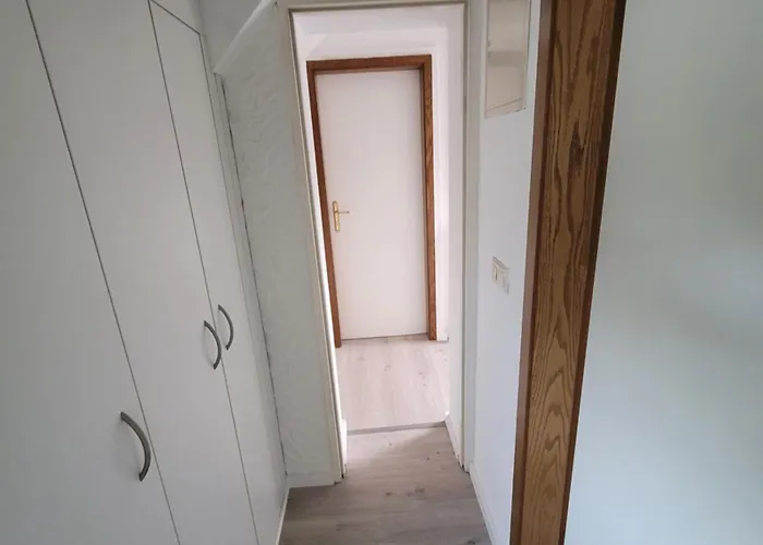 Apartamento Messezimmer Am Thewissenweg Düsseldorf